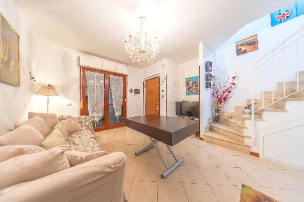 Foto Appartamento in Via Silvio Serra 23, Roma Casalotti di 65 m²