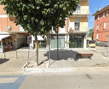 Foto Negozio a San Severino Marche Centro di 46 m² con 2 locali in vendita