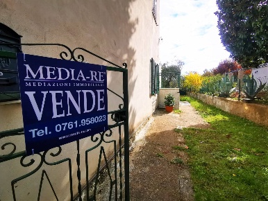Foto Appartamento in via cesare battisti 155, Bassano in Teverina di 100 m²
