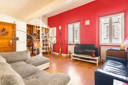 Foto Appartamento a Firenze Santa Croce di 120 m² con 5 locali in vendita