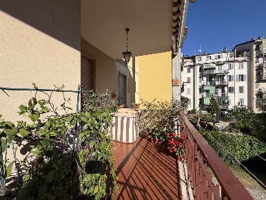 Foto Appartamento a Firenze Ponte di Mezzo - Circondaria di 108 m²