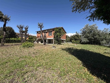Foto Casa indipendente in via dei biancospini 28, Pisa Tirrenia di 135 m²