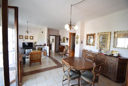 Foto Case semi ndipendenti a Piacenza Verza di 294 m² con 3 locali