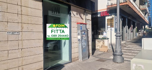 Foto Negozio a Salerno Centro di 30 m² con 1 locali in affitto