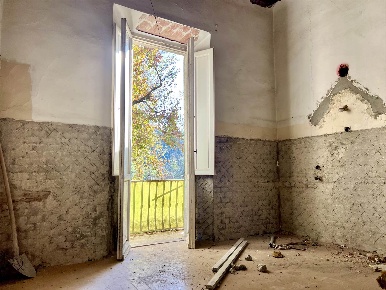 Foto Appartamento a Firenze Le Cure di 125 m² con 5 locali in vendita