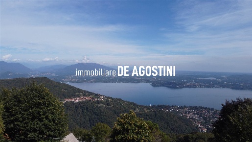 Foto Villa unifamiliare in Via San Salvatore 20, Massino Visconti di 150 m²