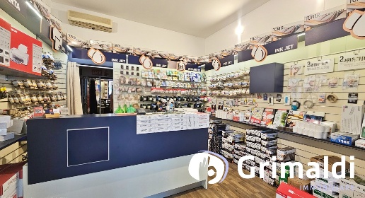 Foto Negozio in Tibaldi, Milano Pezzotti - Meda di 46 m² con 2 locali