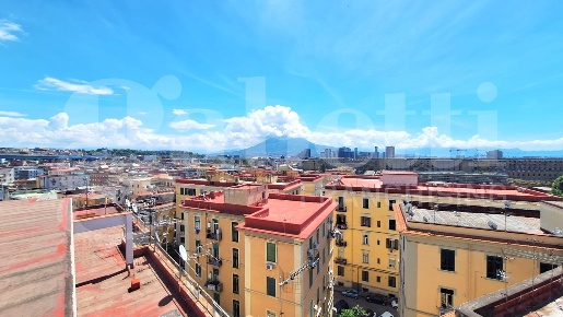 Foto Appartamento in Vico sant'eframo vecchio 55, Napoli di 115 m²