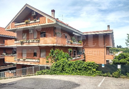 Foto Appartamento in Via dei Sabini 16, Chieti Chieti Città di 130 m²