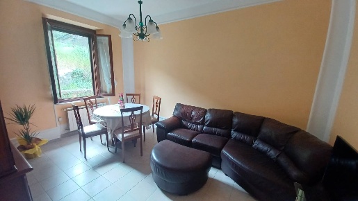 Foto Appartamento in Via Roma 87, Vallecorsa di 70 m² con 3 locali