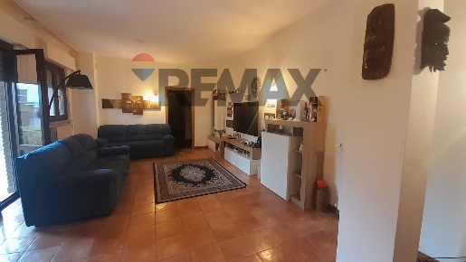 Foto Case semi ndipendenti a Foligno Sanmagno, Sterpete, Corvia di 150 m²