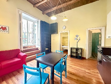 Foto Appartamento in Via Antonio Mancini 38, Napoli Vomero di 50 m²