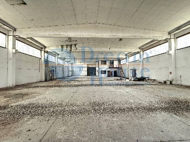Foto Capannone industriale in SS 650, Dogliola di 1500 m² in vendita