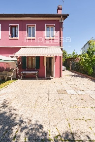 Foto Case semi ndipendenti a Treviso Lancenigo Villorba di 100 m²