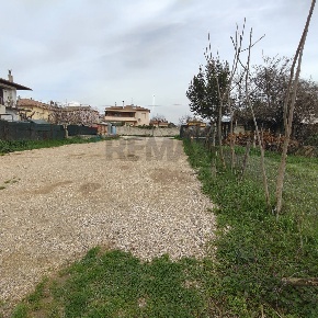 Foto Terreno residenziale in Sterpete  - Via Ravenna, Foligno di 750 m²