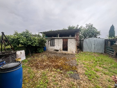 Foto Terreno agricolo in via  c menotti 12, Cascina Latignano di 18000 m²