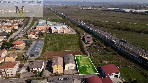 Foto Appartamento a Monteforte d'Alpone Centro di 210 m² con 6 locali