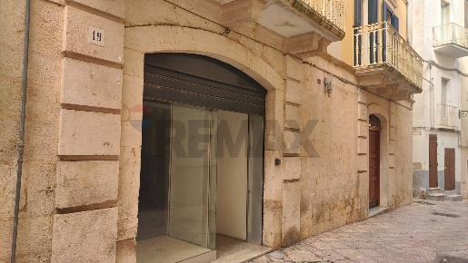 Foto Locale commerciale a Castellana Grotte Castellana di 62 m² in vendita