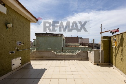 Foto Appartamento in via Gregorio 11, Adrano di 134 m² con 6 locali