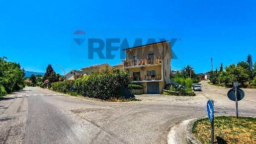 Foto Case semi ndipendenti in Via madonna del ponte snc, Centro di 92 m²
