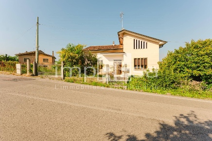 Foto Casa indipendente in Via Guizza, Conegliano Collalbrigo di 176 m²