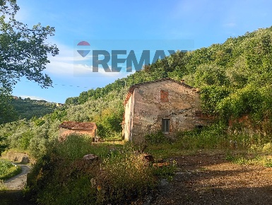 Foto Rustico in via Poggio alla Guardia, Pieve a Nievole di 260 m²