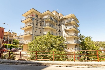 Foto Appartamento in via Trani 59, Modica Modica Sorda di 135 m² in vendita