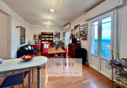 Foto Appartamento in via Colla Micheri, Laigueglia di 80 m² con 3 locali