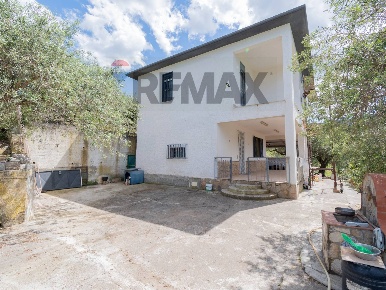 Foto Villa unifamiliare in Contrada Burgio SNC, Trabia di 151 m² in vendita