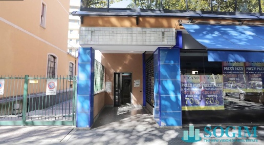 Foto Locale commerciale in viale Casiraghi 115, Sesto San Giovanni