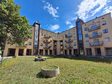 Foto Appartamento in Via Matteo da Leonessa 14, L'Aquila di 120 m²