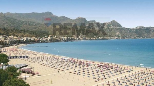 Foto Appartamento in via Vittorio emanuele 188, Letojanni di 107 m²