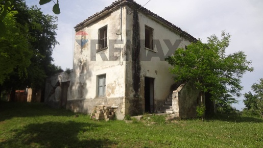 Foto Terreno residenziale in via Crepacce 14, Fara Filiorum Petri