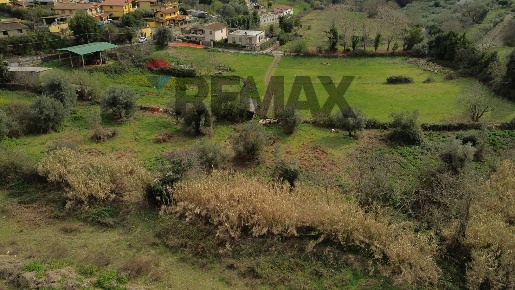 Foto Terreno residenziale a Formello Centro di 5640 m² in vendita