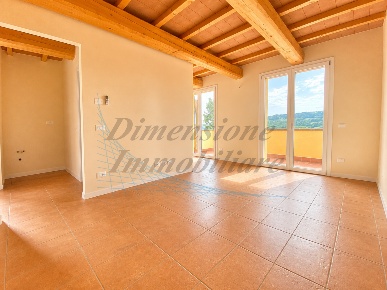 Foto Appartamento in Località Le Serre 72, Riparbella di 75 m² con 3 locali