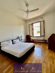 Foto Appartamento in Via Giandomenico Romagnosi, Firenze di 79 m²