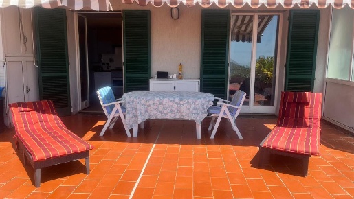 Foto Appartamento in Via al Castello 4, Leivi di 61 m² con 4 locali