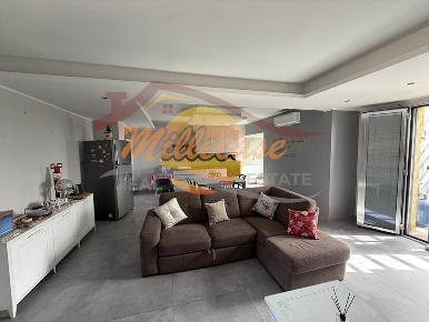 Foto Appartamento in Viale Edoardo Garrone, Melilli di 100 m² con 3 locali