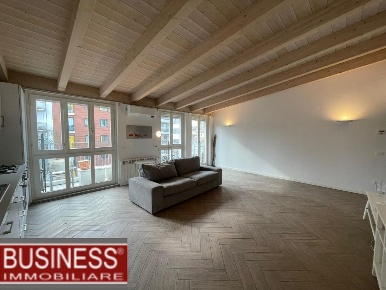 Foto Appartamento in Via Stilicone, Milano Cenisio di 80 m² con 3 locali