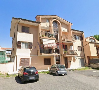 Foto Magazzino in Via di Cinquilla, Bracciano Centro di 71 m² con 2 locali