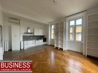 Foto Appartamento in Via Spartaco, Milano Cadore di 130 m² con 3 locali