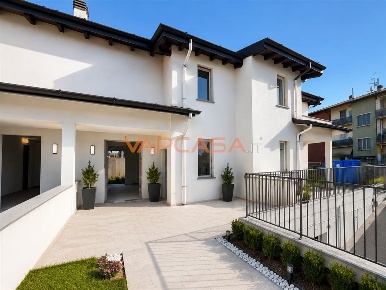 Foto Villa a schiera in VIA MONTE BIANCO, Castel Rozzone di 138 m²