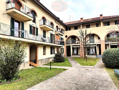 Foto Appartamento in Via Alfieri Vittorio, Besana in Brianza Centro