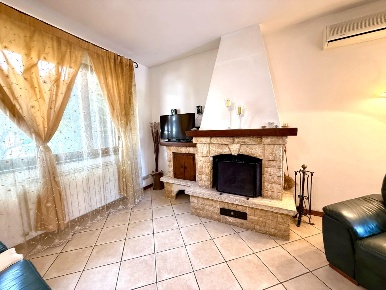 Foto Villa a schiera a Terricciola La Rosa di 140 m² con 55 locali