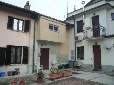 Foto Villa unifamiliare a Lodi Vecchio di 60 m² con 3 locali in vendita