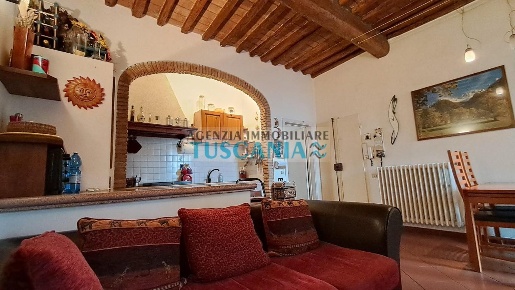 Foto Appartamento a Cecina Cecina Centro di 60 m² con 3 locali in vendita
