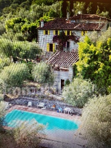 Foto Casale a Lucca Maggiano - San Macario di 200 m² con 5 locali