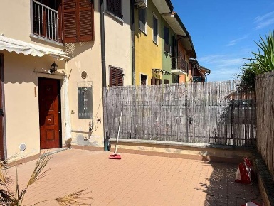 Foto Appartamento a San Colombano al Lambro di 142 m² con 3 locali
