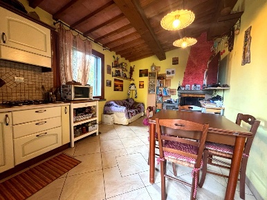 Foto Appartamento a Empoli Ponzano di 130 m² con 6 locali in vendita