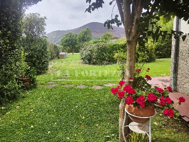 Foto Villa bifamiliare a San Giuliano Terme Asciano, Agnano di 115 m²